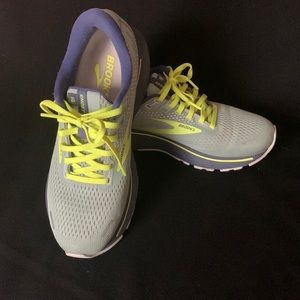 BROOKS GHOST 14